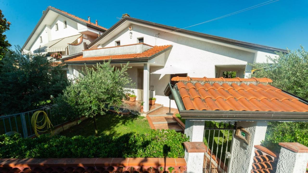 B&B Il Girasole Ortonovo Zewnętrze zdjęcie