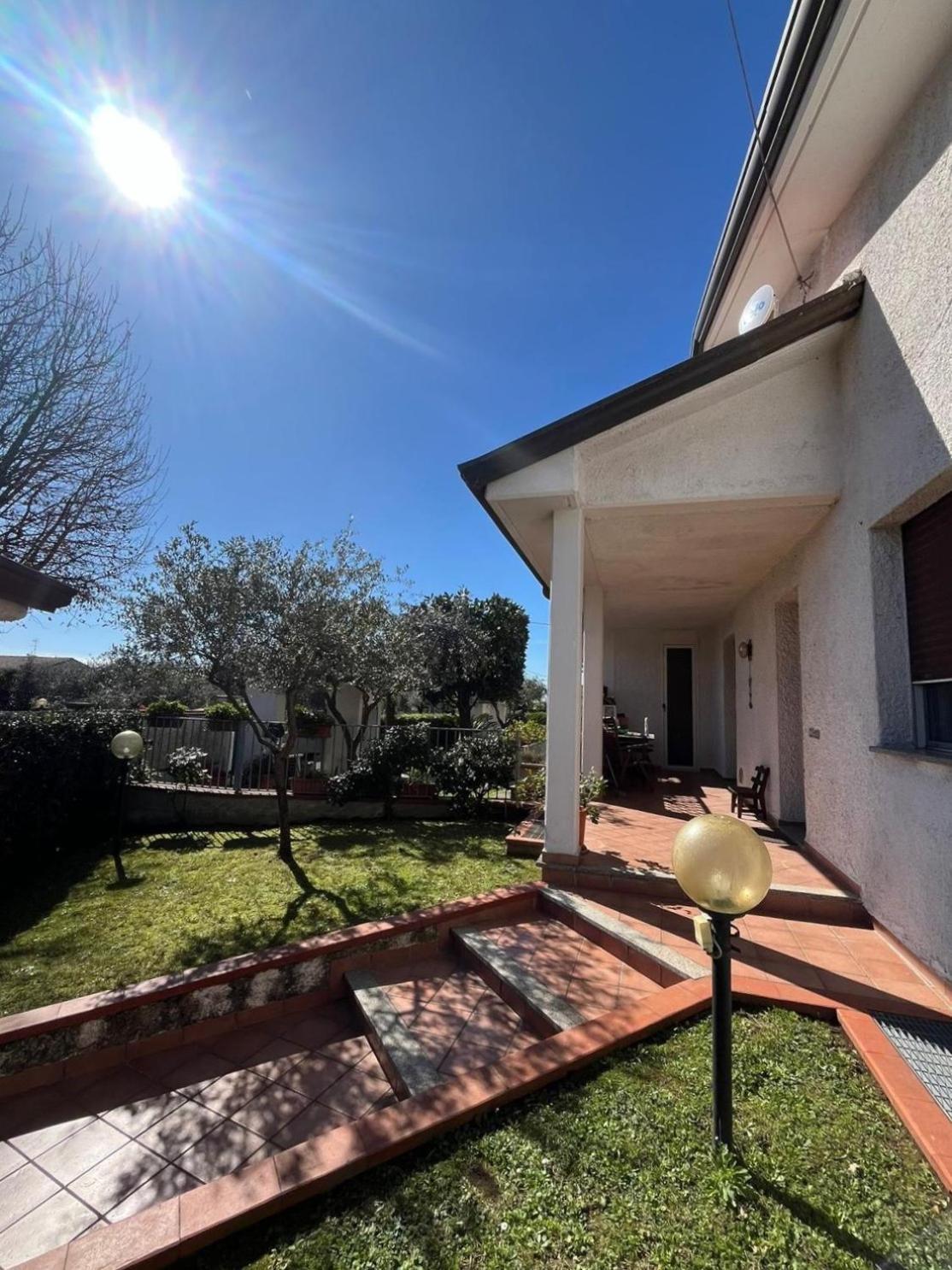 B&B Il Girasole Ortonovo Zewnętrze zdjęcie
