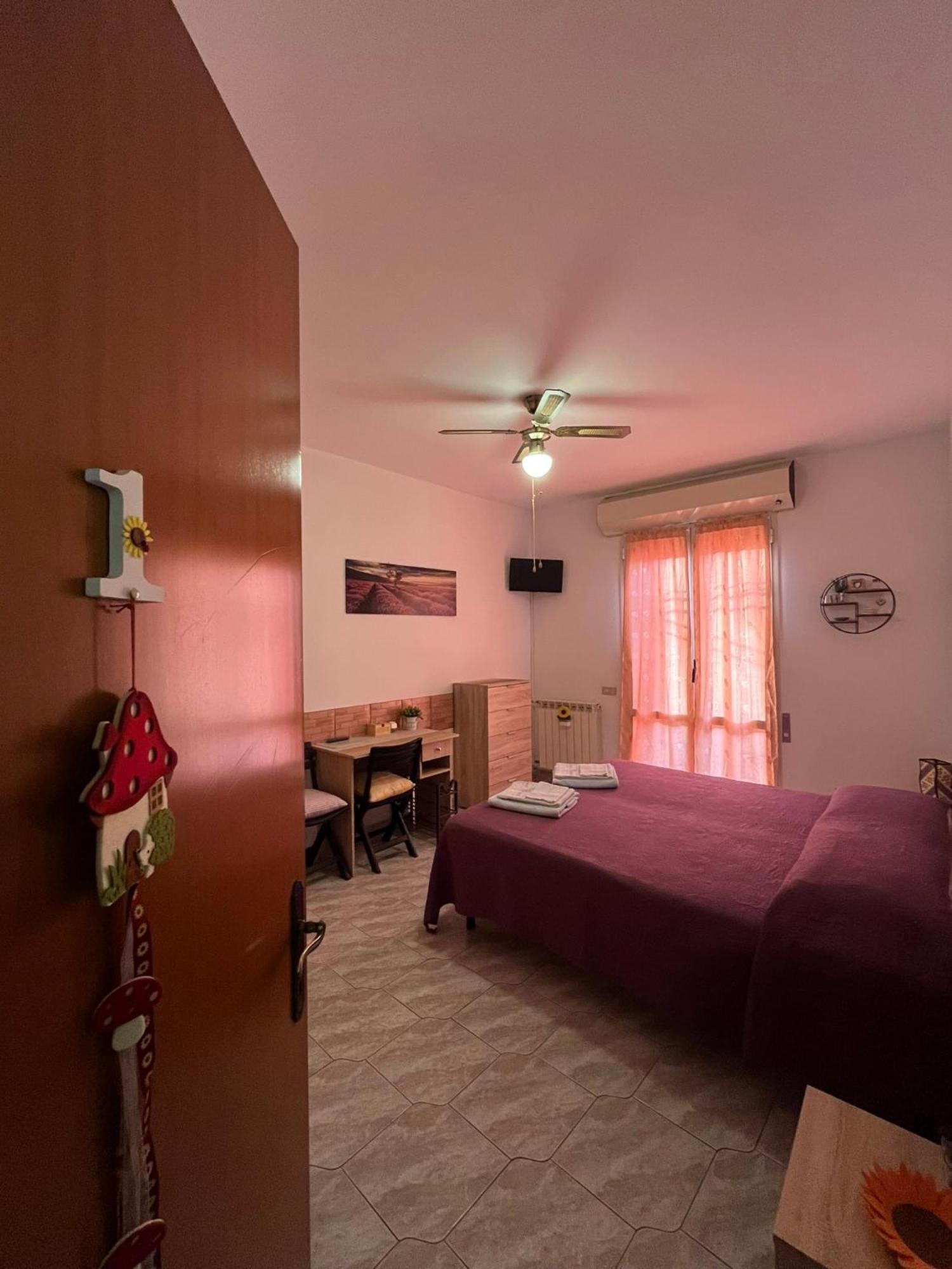 B&B Il Girasole Ortonovo Zewnętrze zdjęcie